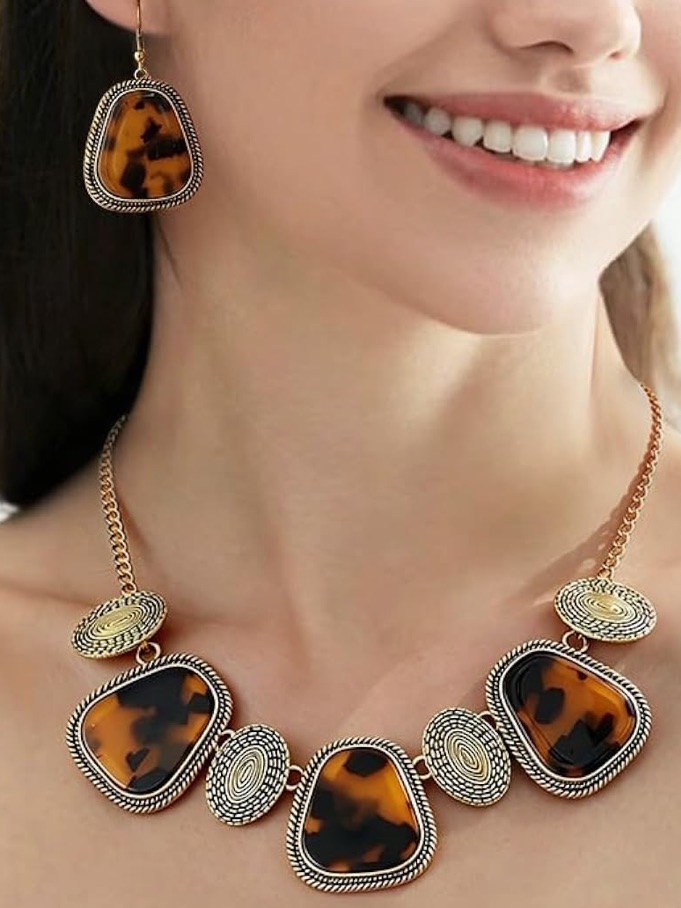 Anthropologie Tortoiseshell And Gold Statement Necklace